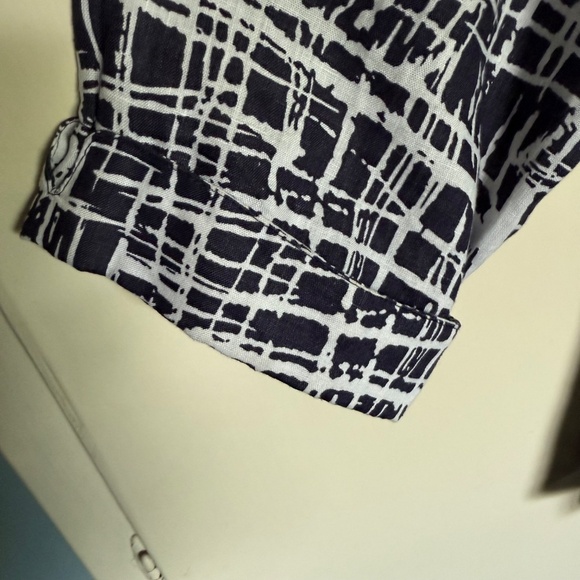 Tweeds Navy White Abstract Print 100% Linen Button Down Blouse Plus Size 3X - Picture 6 of 11